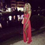 Lauryn je suis sur ce site de cul car je veux rencontrer un homme de mon âge, pas trop vieux ni trop jeune non plus pour une relation constructive et durable